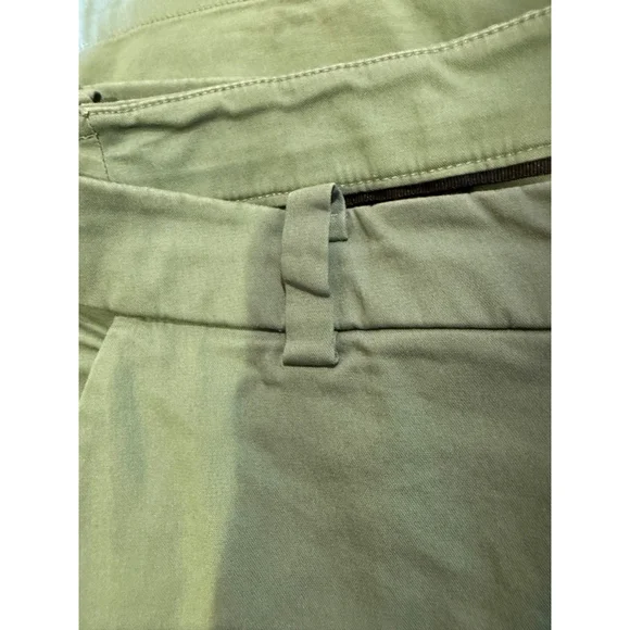 Men's Lululemon Shorts Green Size 31 EUC - Picture 7 of 10